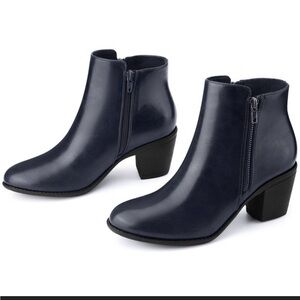 New In Box - Navy BLISSFUL STEP Women's Mid-height Heel Chelsea Bootie